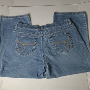 Gloria Vanderbilt Capris for Women 